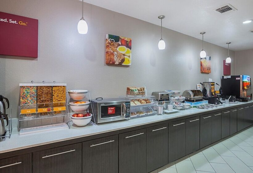 Отель Comfort Suites Lewisville