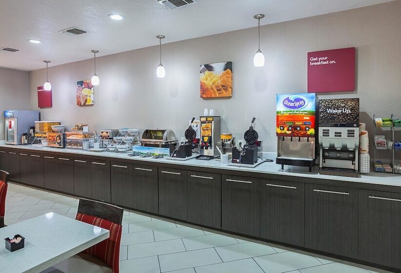 Отель Comfort Suites Lewisville