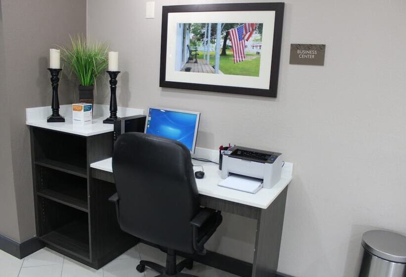 Отель Comfort Suites Lewisville