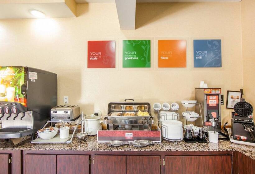 فندق Comfort Suites