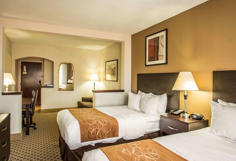 فندق Comfort Suites