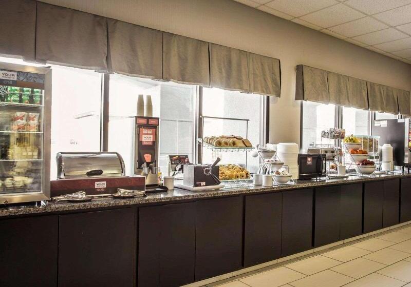 فندق Comfort Suites