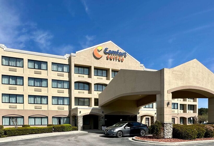 فندق Comfort Suites