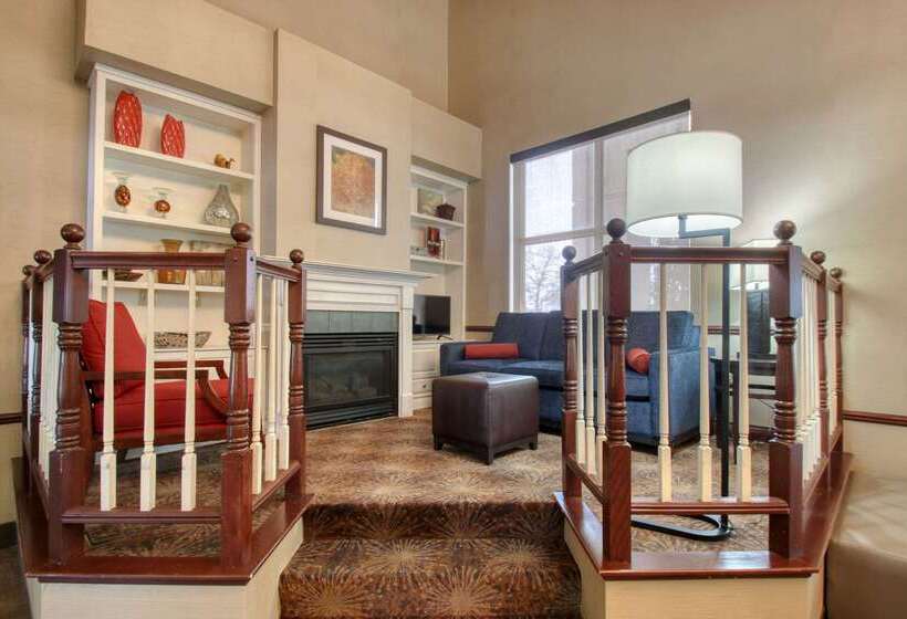 هتل Comfort Suites Madison West