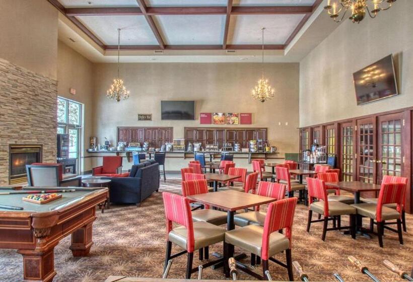 Отель Comfort Suites Madison West