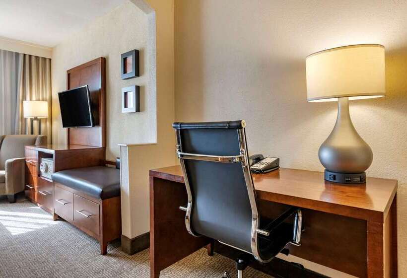 فندق Comfort Suites Miami  Kendall