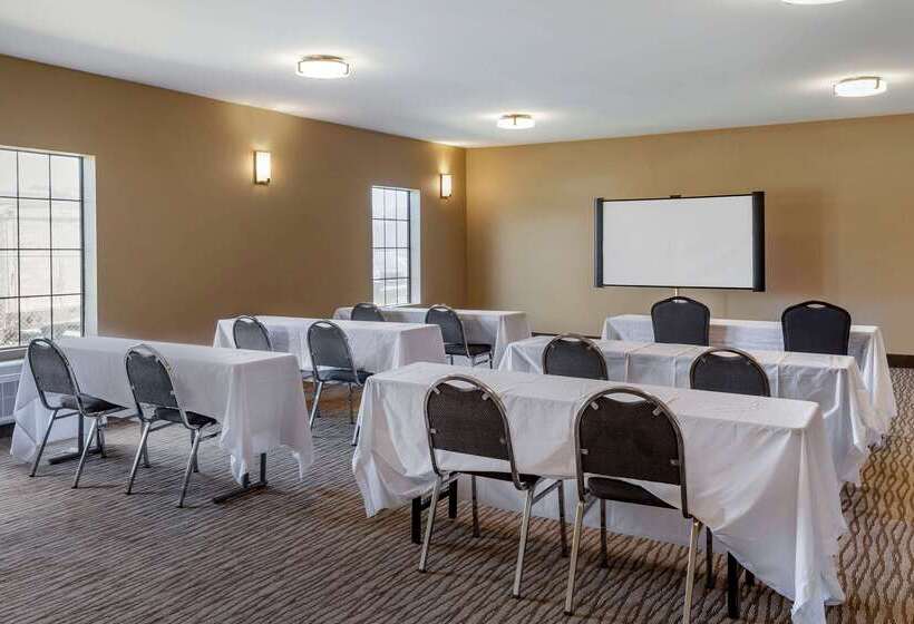 هتل Comfort Suites Near Camp Lejeune