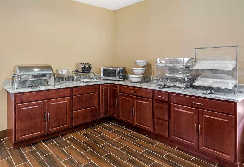 فندق Comfort Suites Near Camp Lejeune