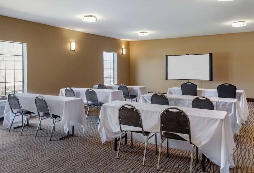 فندق Comfort Suites Near Camp Lejeune