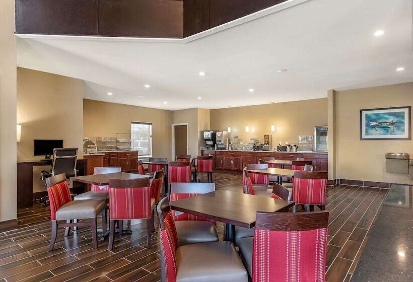 هتل Comfort Suites Near Camp Lejeune