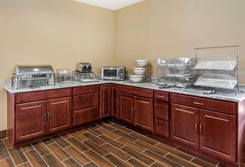 فندق Comfort Suites Near Camp Lejeune