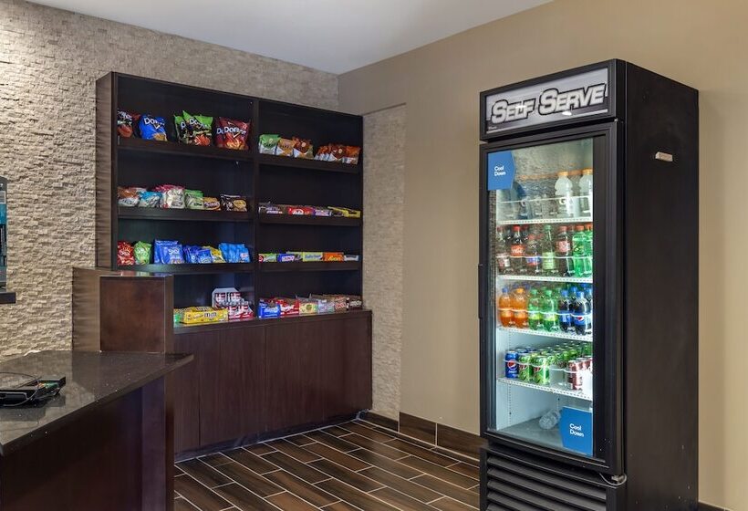 هتل Comfort Suites Near Camp Lejeune