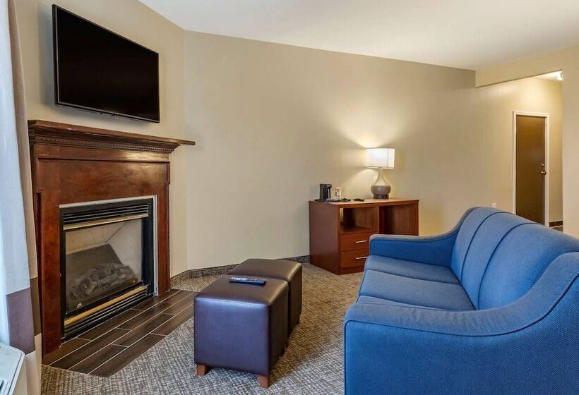 فندق Comfort Suites Near Camp Lejeune