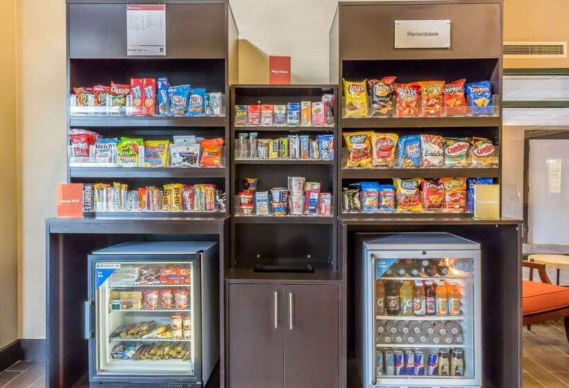 Отель Comfort Suites Near Casinos