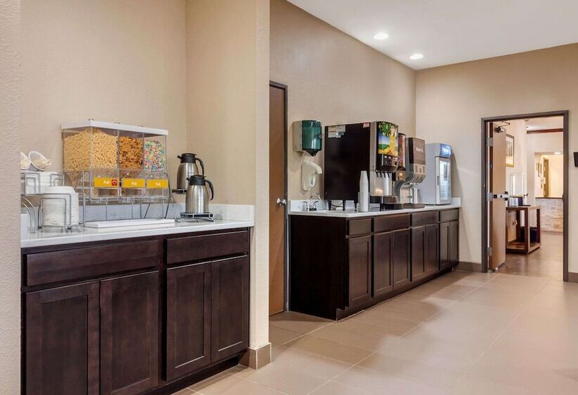 هتل Comfort Suites Omaha Eastcouncil Bluffs