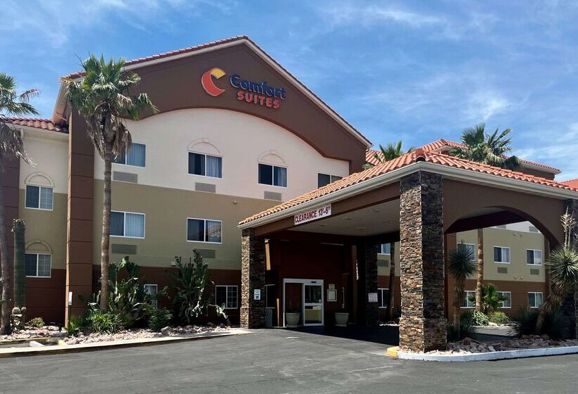 Отель Comfort Suites Peoria Sports Complex