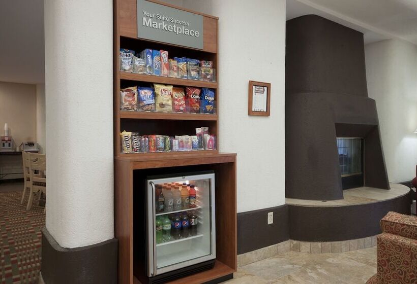 Отель Comfort Suites Peoria Sports Complex