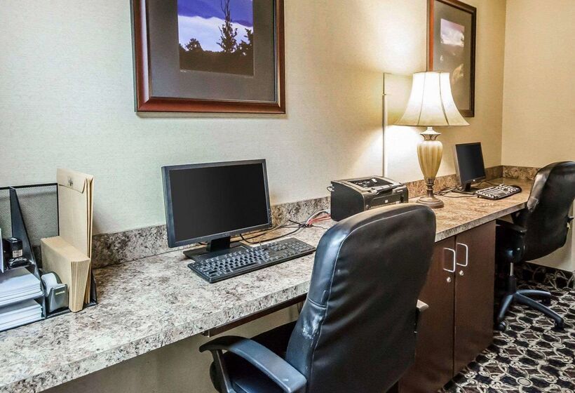 Отель Comfort Suites Prestonsburg West