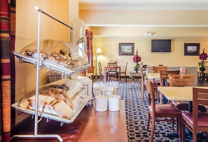 בית מלון כפרי Comfort Suites Prestonsburg West