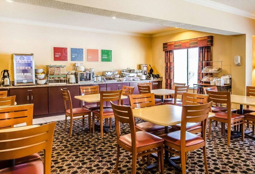 Отель Comfort Suites Prestonsburg West