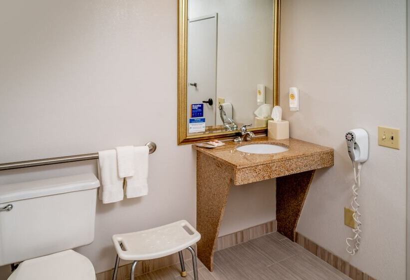 בית מלון כפרי Comfort Suites Prestonsburg West