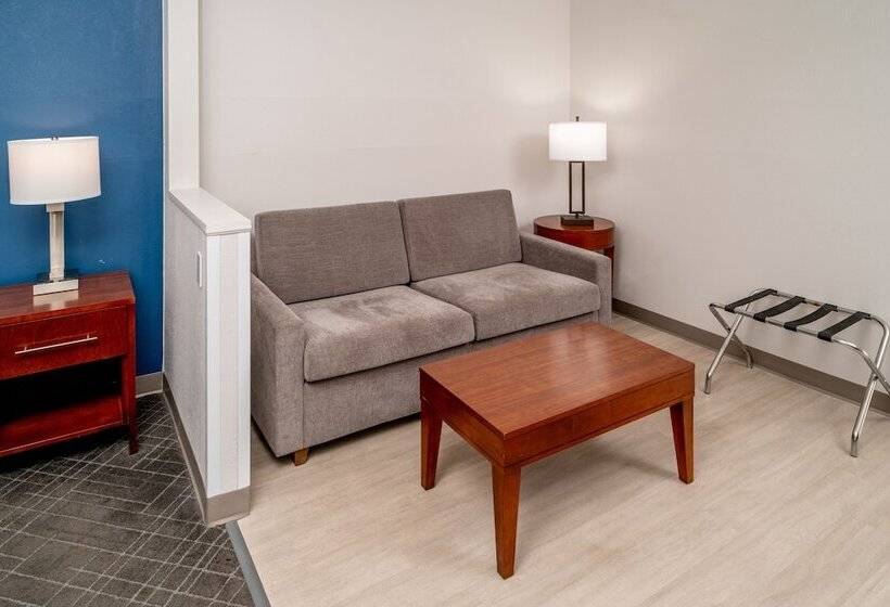 Отель Comfort Suites Prestonsburg West