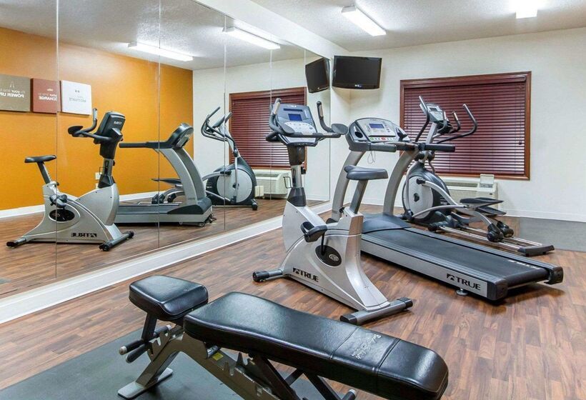 فندق Comfort Suites