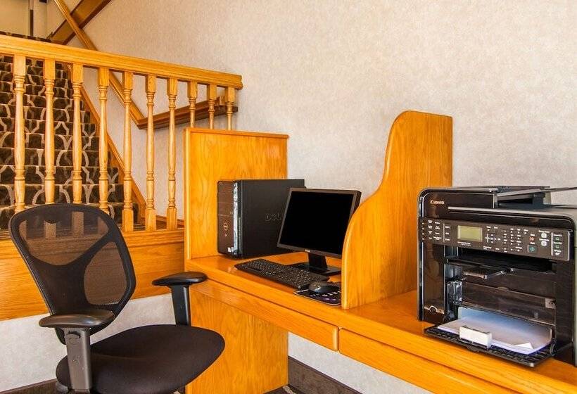 בית מלון כפרי Comfort Suites Salem