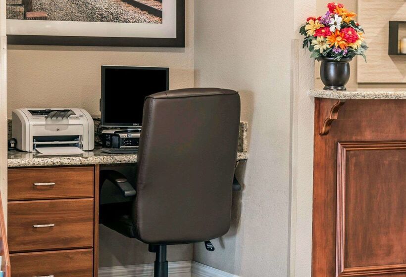 فندق Comfort Suites San Clemente Beach