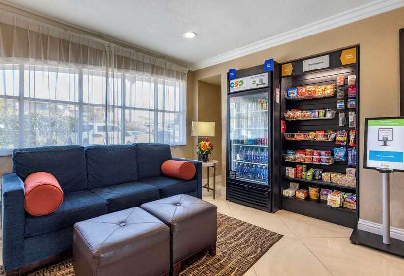 فندق Comfort Suites San Clemente Beach