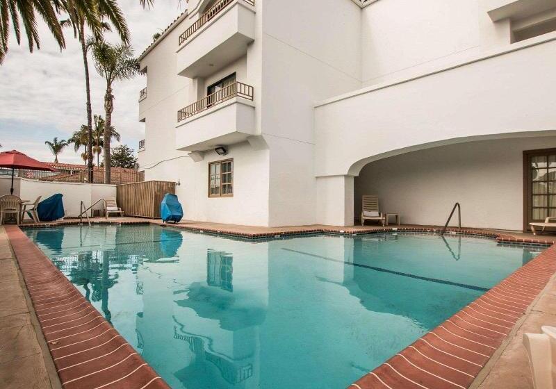 فندق Comfort Suites San Clemente Beach