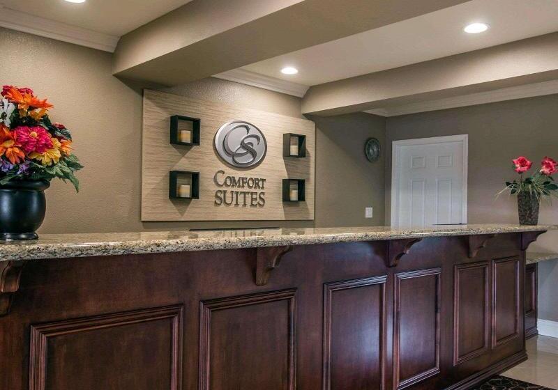 فندق Comfort Suites San Clemente Beach