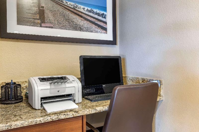 فندق Comfort Suites San Clemente Beach
