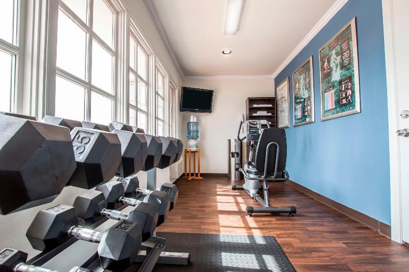 فندق Comfort Suites San Clemente Beach