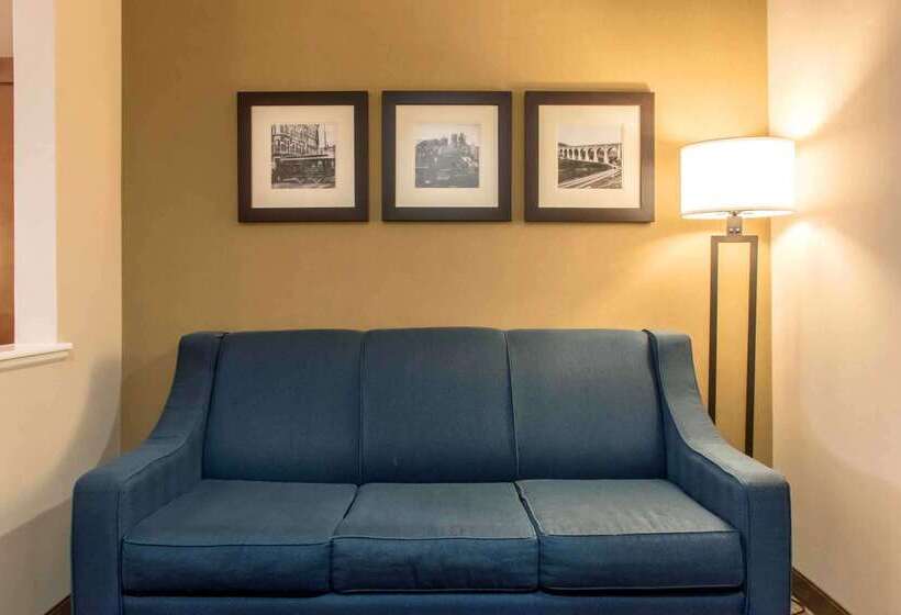 هتل Comfort Suites Scranton Near Montage Mountain