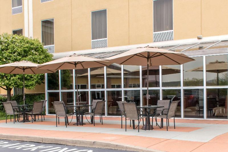 هتل Comfort Suites Scranton Near Montage Mountain