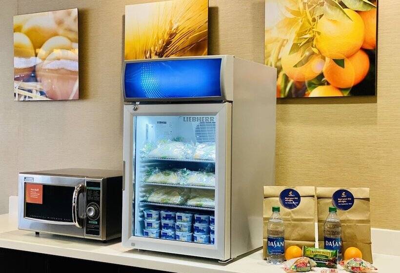 هتل Comfort Suites Scranton Near Montage Mountain