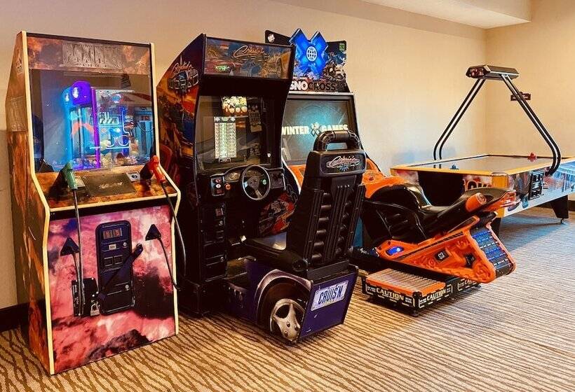 هتل Comfort Suites Scranton Near Montage Mountain