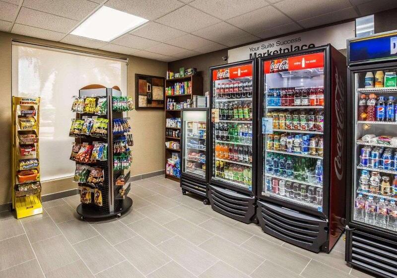 ホテル Comfort Suites Stafford Near Sugarland