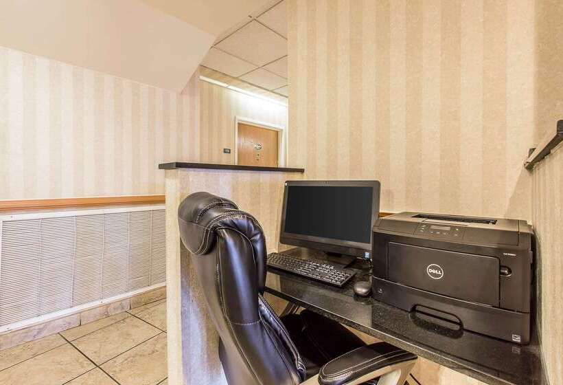 בית מלון כפרי Comfort Suites Summit County