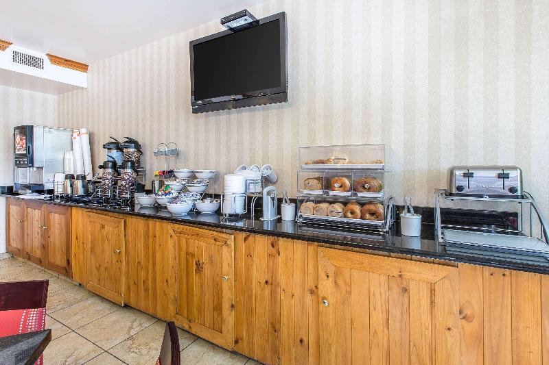 בית מלון כפרי Comfort Suites Summit County