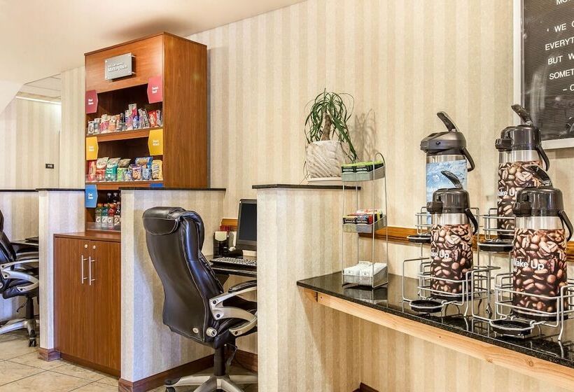 בית מלון כפרי Comfort Suites Summit County