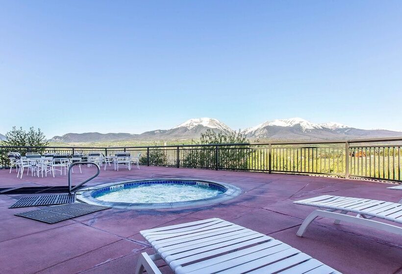 בית מלון כפרי Comfort Suites Summit County