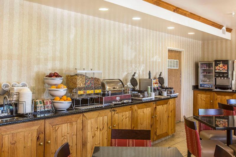 בית מלון כפרי Comfort Suites Summit County