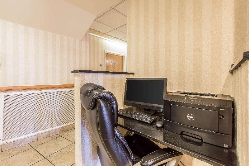 בית מלון כפרי Comfort Suites Summit County