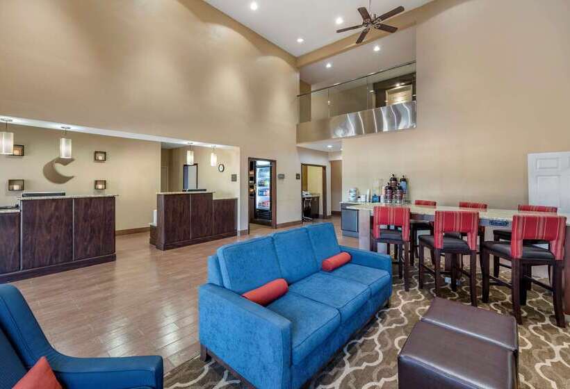 호텔 Comfort Suites Terre Haute University Area