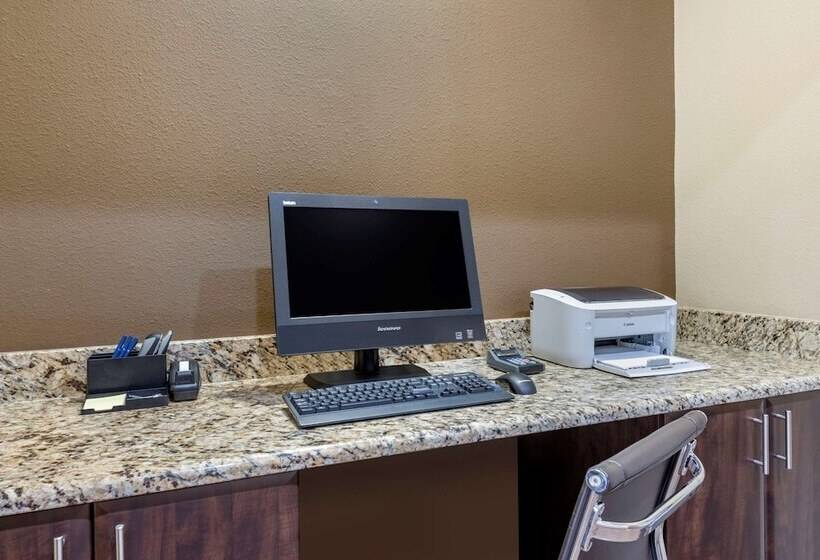 호텔 Comfort Suites Terre Haute University Area