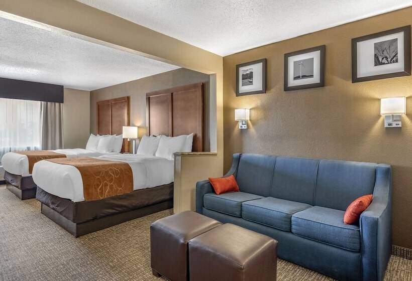 호텔 Comfort Suites Terre Haute University Area