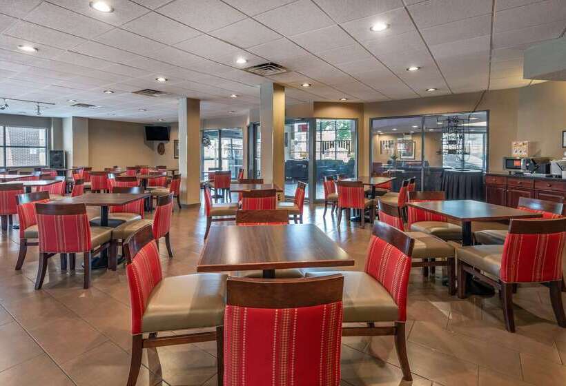 Отель Comfort Suites Bethlehem Near Lehigh University And Lvi Airport