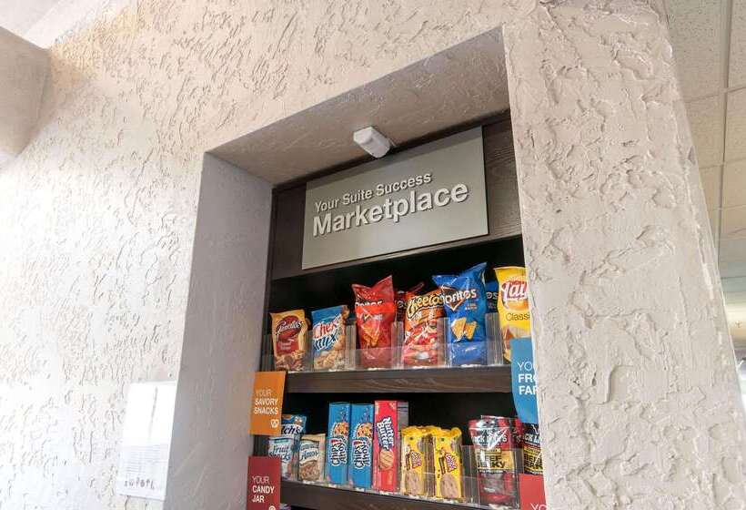 Отель Comfort Suites University